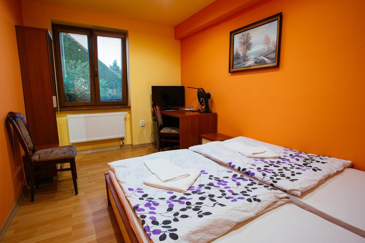 Hotel Centrál Šaľa Exterior foto